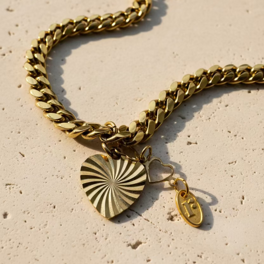 Hearty Vintage Charm Necklace