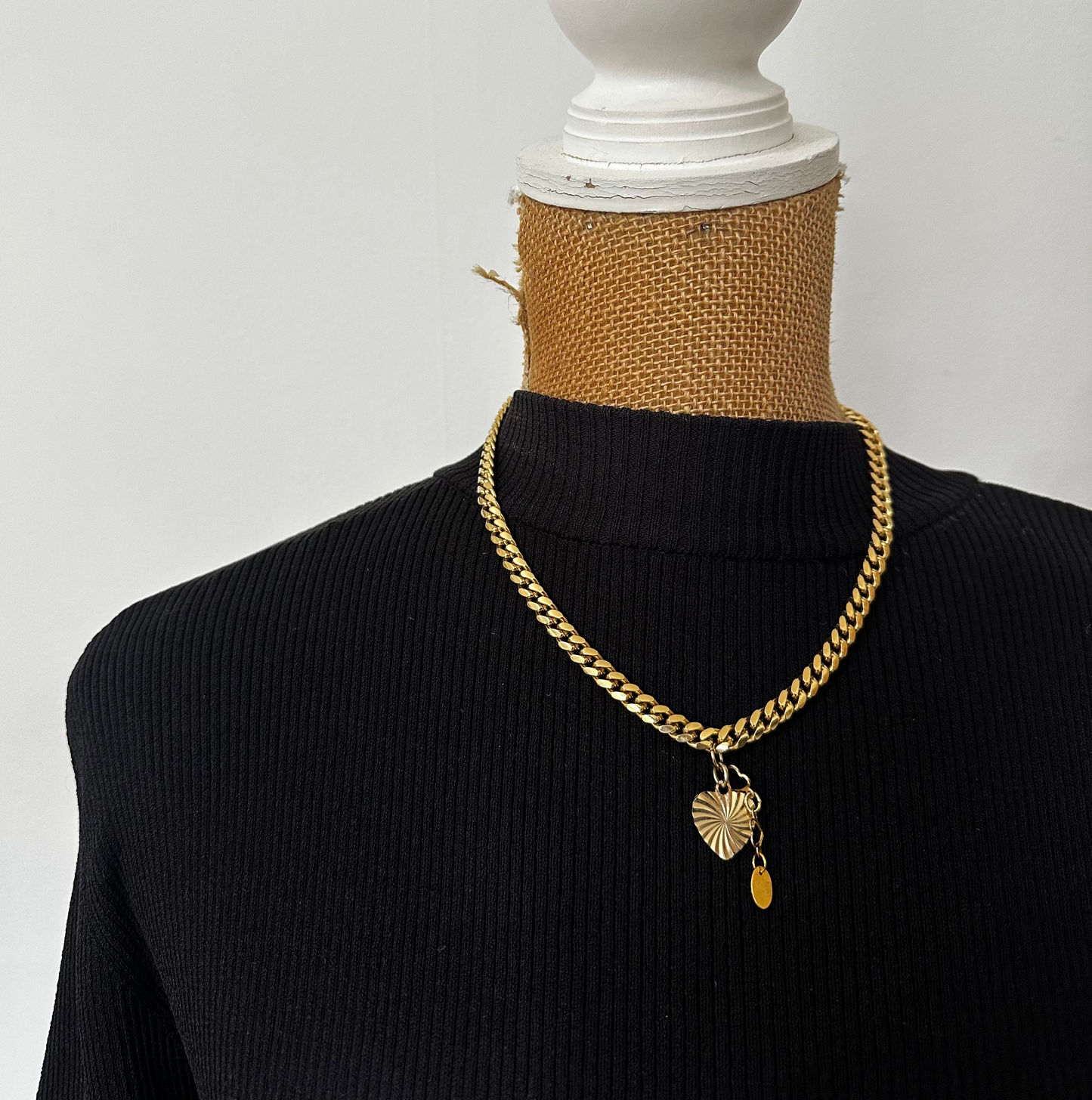 Hearty Vintage Charm Necklace