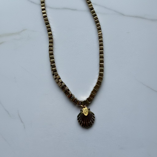 See Shells Vintage Charm Necklace